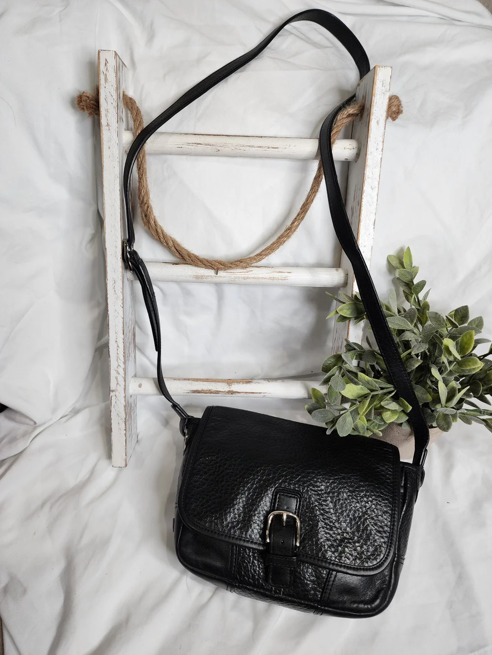 COACH Black Pebbled Leather Taylor Flap Crossbody Bag Shoulder Messenger F31664